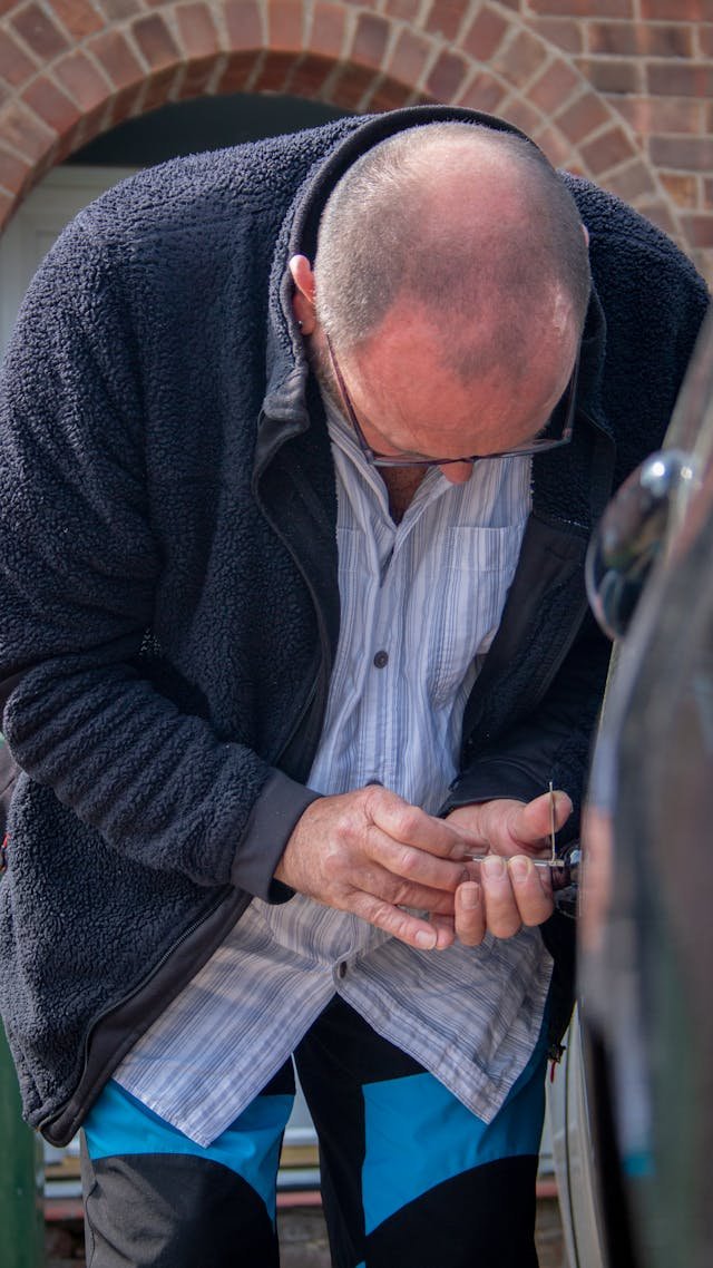 Auto Locksmith